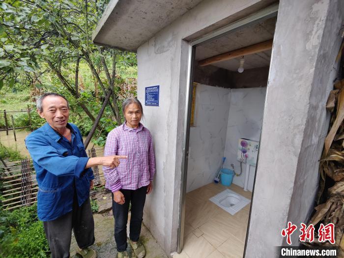 重庆巴南：农村改厕“改”出乡村新面貌